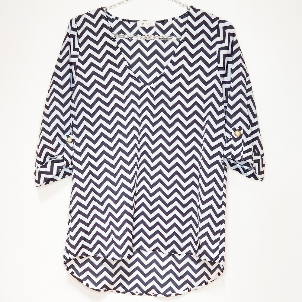Everly Semi-Sheer Chevron High Low Top